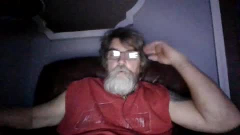 Snapshot of runningaround60 chatting on September 17, 2:13 am runningaround60 online show from September 17, 2:13 am