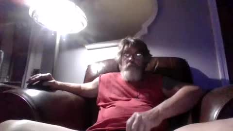 Snapshot of runningaround60 chatting on September 28, 3:01 am runningaround60 online show from September 28, 3:01 am