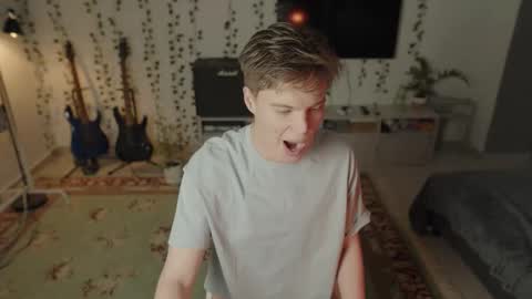 rusbradpitt online show from January 12, 2:33 pm