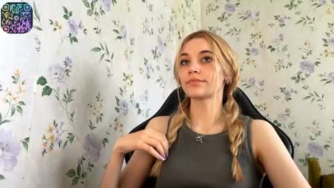 Snapshot of rusmedium chatting on June 14, 2:41 pm Lisa and Vlad online show from June 14, 2:41 pm