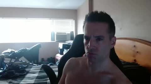 rustic_cuse_777 online show from February 7, 4:43 pm