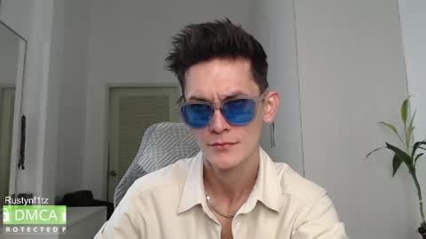 MillionDollarGuy online show from May 28, 2:42 am