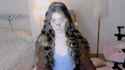 MY FANSLY  online show from February 7, 6:55 pm