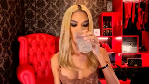 Ruth Evangelista online show from November 23, 7:52 am