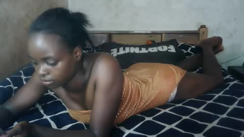 ruu_prettygal online show from February 4, 8:42 am