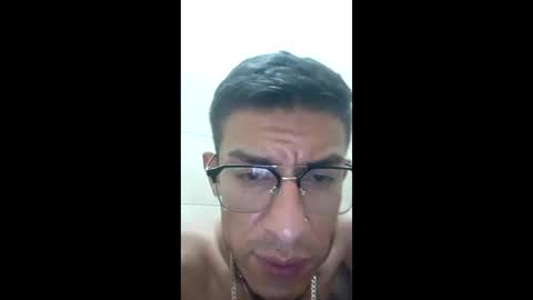 Snapshot of ruvalcaba030315 chatting on April 27, 2:20 am ruvalcaba030315 online show from April 27, 2:20 am