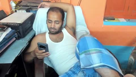 rwb17 online show from April 3, 9:07 am