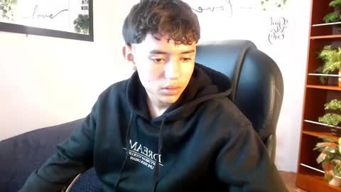 RYAN online show from June 3, 2:44 pm