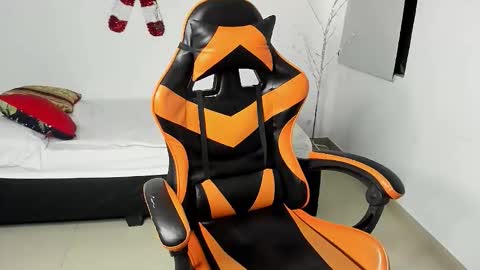 Snapshot of ryan_myerz chatting on January 14, 6:46 pm ryan_myerz online show from January 14, 6:46 pm