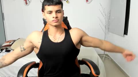 Snapshot of ryan_myerz chatting on February 3, 4:10 am ryan_myerz online show from February 3, 4:10 am