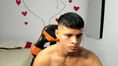 Snapshot of ryan_myerz chatting on February 20, 10:38 am ryan_myerz online show from February 20, 10:38 am