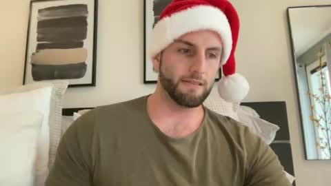 Snapshot of ryanandchadcb chatting on December 9, 8:01 pm Ryan  Chad online show from December 9, 8:01 pm