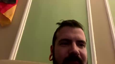 Snapshot of ryanhopesudie chatting on February 1, 8:18 am ryanhopesudie online show from February 1, 8:18 am