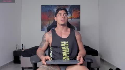 Snapshot of ryanwhite3 chatting on April 21, 9:50 pm ryanwhite3 online show from April 21, 9:50 pm