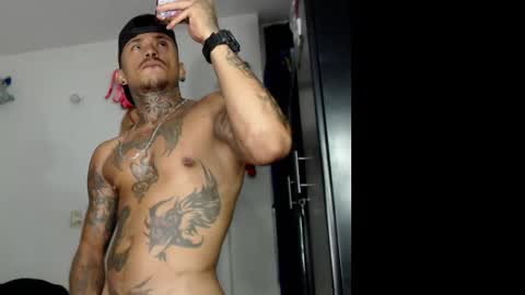 Snapshot of ryder_hotskin chatting on October 1, 7:14 am ryder_hotskin online show from October 1, 7:14 am