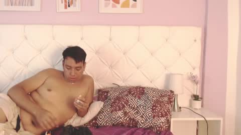 Ryder and Violet online show from February 4, 2:28 am