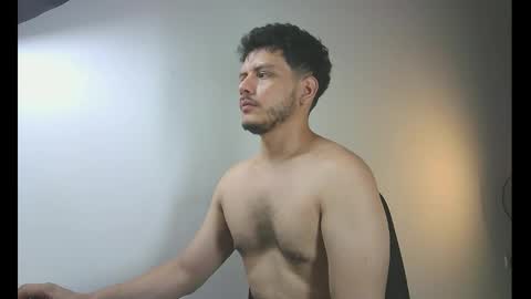 Snapshot of ryl_ chatting on December 20, 9:05 am Ryl online show from December 20, 9:05 am