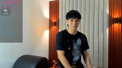 Snapshot of ryo_kush chatting on November 23, 3:39 am Ryo Kush online show from November 23, 3:39 am