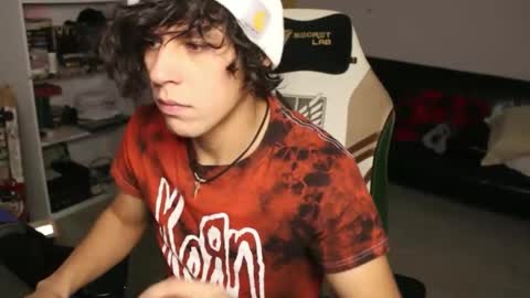 Snapshot of ryot35 chatting on November 26, 11:33 am Ryot3 online show from November 26, 11:33 am