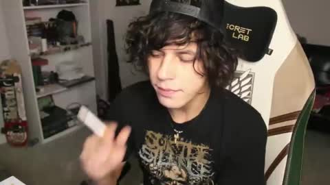 Snapshot of ryot35 chatting on November 27, 6:10 pm Ryot3 online show from November 27, 6:10 pm