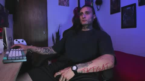 leopmonk help me reach 100 thumbs up online show from January 17, 2:05 am