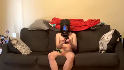 Snapshot of s3xyw3ld3r chatting on February 19, 5:38 pm SEXY WELDER online show from February 19, 5:38 pm