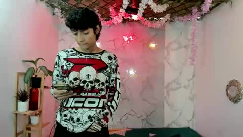 s_d_b_hot online show from April 12, 6:13 pm