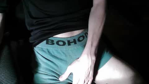 Max online show from October 18, 8:53 pm