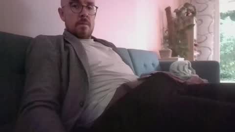 Snapshot of s_i_q chatting on September 26, 7:34 am s_i_q online show from September 26, 7:34 am