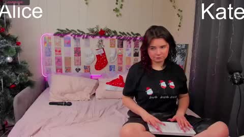 Kate online show from December 31, 1:26 am