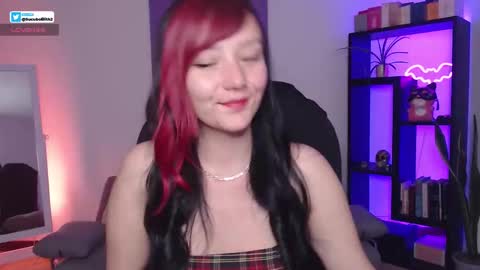 Snapshot of s_lilith chatting on November 25, 1:05 am Lilith independent model online show from November 25, 1:05 am