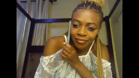 Snapshot of s_weetally chatting on November 17, 8:20 am Ally online show from November 17, 8:20 am