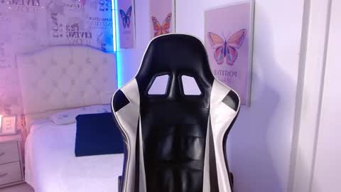 1 online show from December 22, 12:13 pm