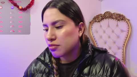 Snapshot of saaya_tay chatting on November 7, 3:17 am saaya_tay online show from November 7, 3:17 am