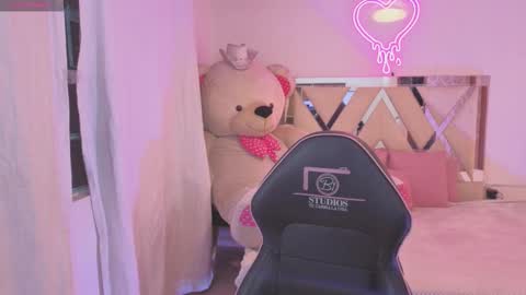 saaya_tay online show from February 25, 3:16 am