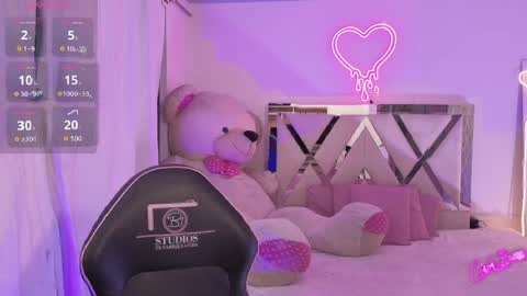 saaya_tay online show from April 9, 3:17 am