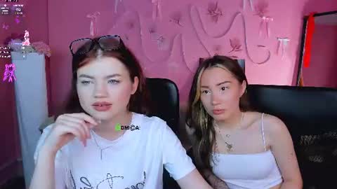 Snapshot of sabina_wul chatting on June 23, 7:12 pm Sabina online show from June 23, 7:12 pm