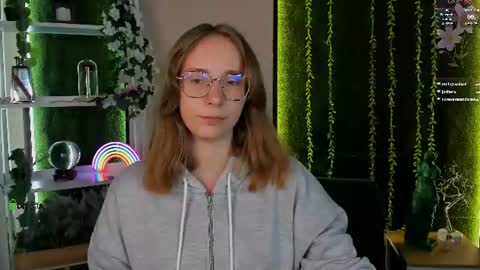 Snapshot of sabina_wul chatting on July 19, 7:17 pm Sabina online show from July 19, 7:17 pm