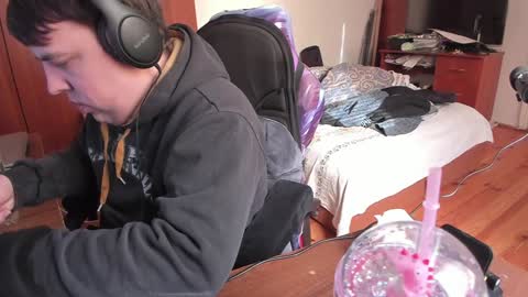 1141323  my Lord Mister Max   moms treasure online show from January 7, 9:18 am