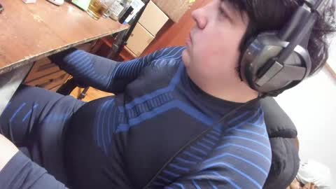 1141323  my Lord Mister Max   moms treasure online show from April 9, 7:19 pm