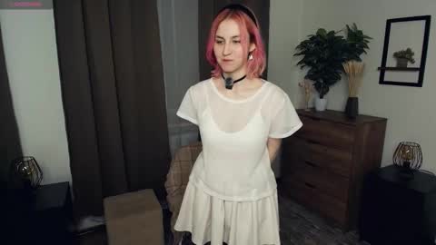 Snapshot of sabr1naa chatting on December 3, 8:45 am Sabrina online show from December 3, 8:45 am