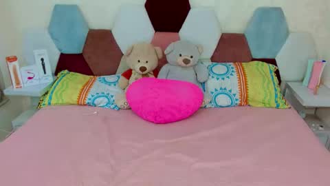 sabriana_smith1 online show from April 8, 3:06 am