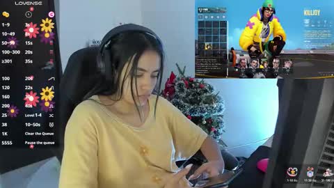 Angie  online show from December 15, 5:17 pm