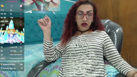 Snapshot of sabrina_dupont chatting on January 19, 6:43 pm SABRINA online show from January 19, 6:43 pm