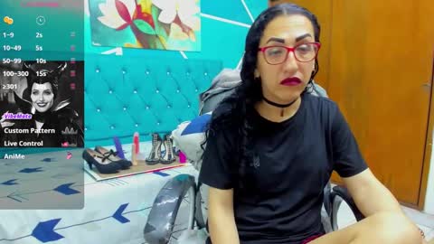 Snapshot of sabrina_dupont chatting on November 2, 12:51 pm SABRINA online show from November 2, 12:51 pm