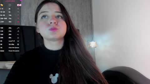 Snapshot of sabrina_lennox chatting on February 11, 10:39 pm Sabrina Maria online show from February 11, 10:39 pm