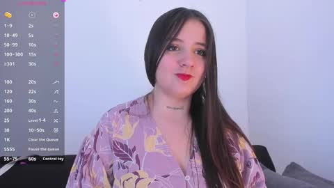 Snapshot of sabrina_lennox chatting on June 2, 6:32 pm Sabrina Maria online show from June 2, 6:32 pm