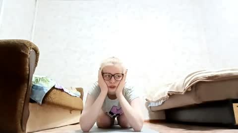 Sabrina online show from April 13, 6:46 pm