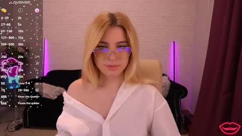 Sabrina online show from March 11, 5:05 am