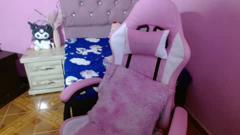 sabrinapaulson online show from April 21, 10:34 pm